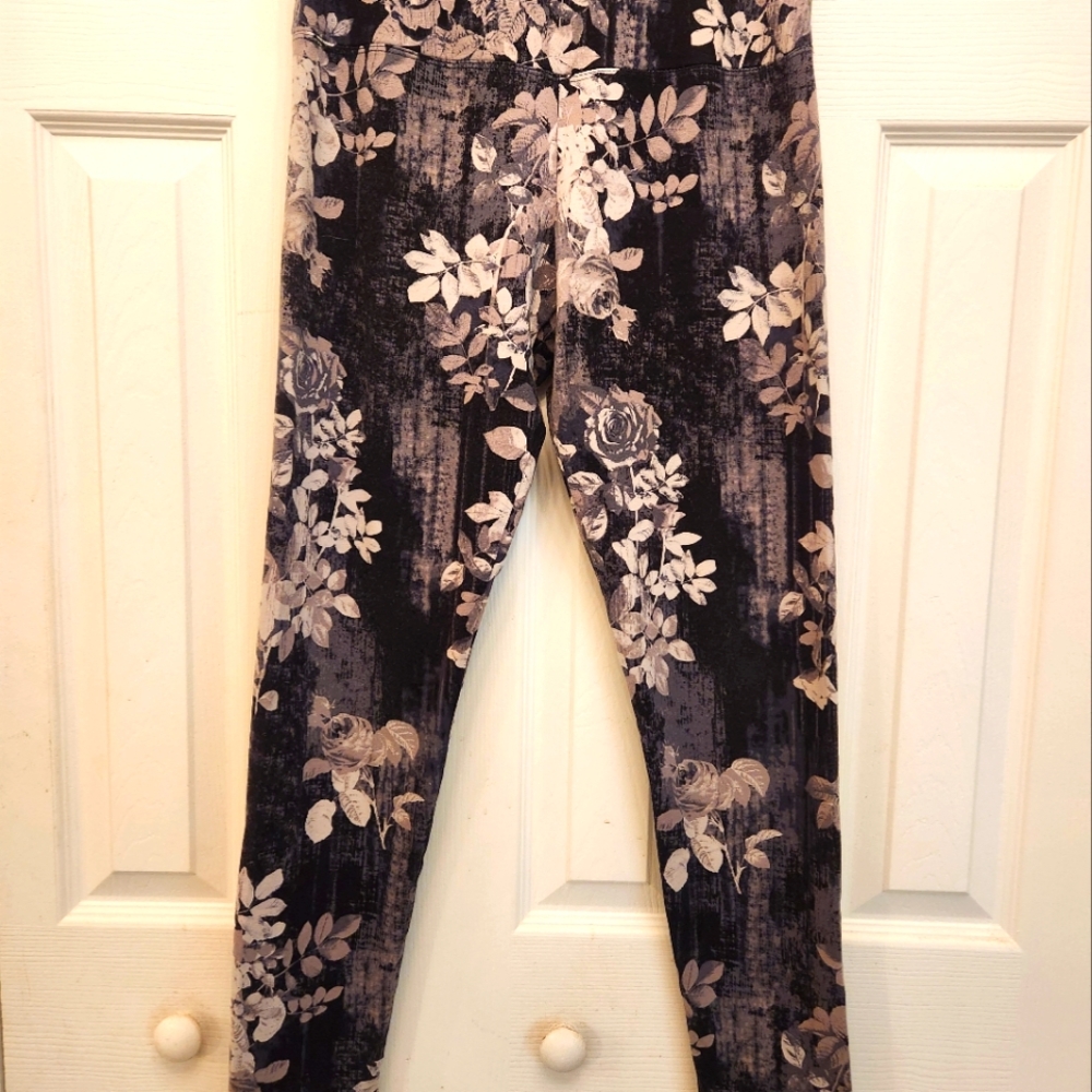 Suave Floral Patterned Leggings SZ  Sm
